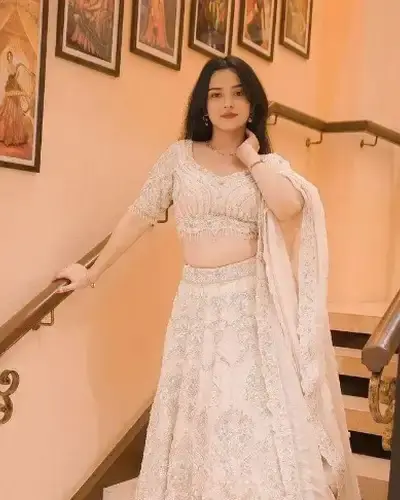 Escort Haldibari